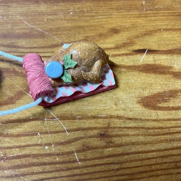 Calico Kittens Friends are a Feast Worth Sharing and A Splash of Happiness - Picture 4 of 12